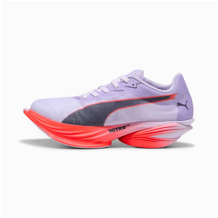 Мъжки маратонки за бягане Puma Fast-R Nitro Elite в лилав цвят с червена подметка и черна Formstrip лента. 