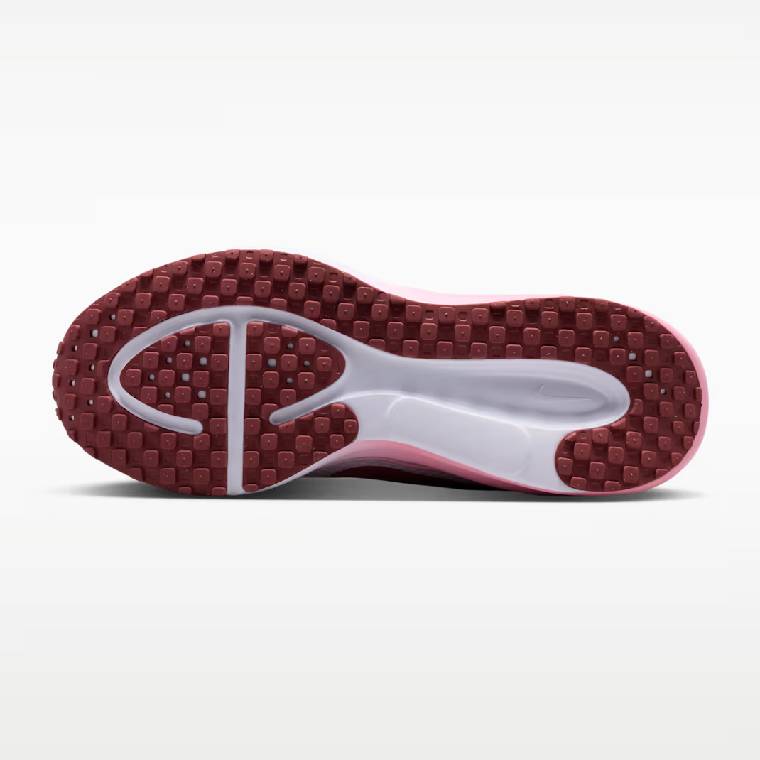 Дамски маратонки Nike Revolution 8 розово с тъмночервени и бели акценти, изглед към подметката