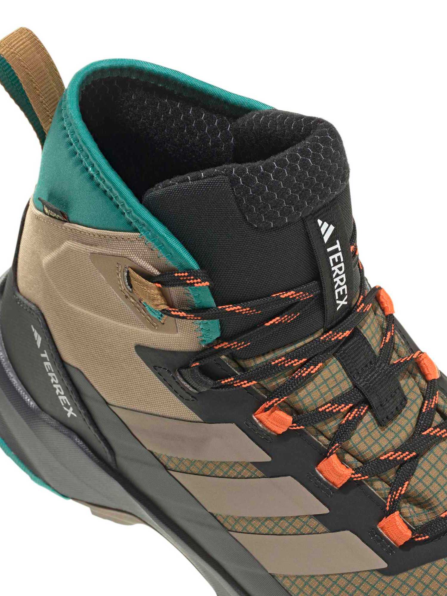 Снимка на профила на adidas Terrex Skychaser