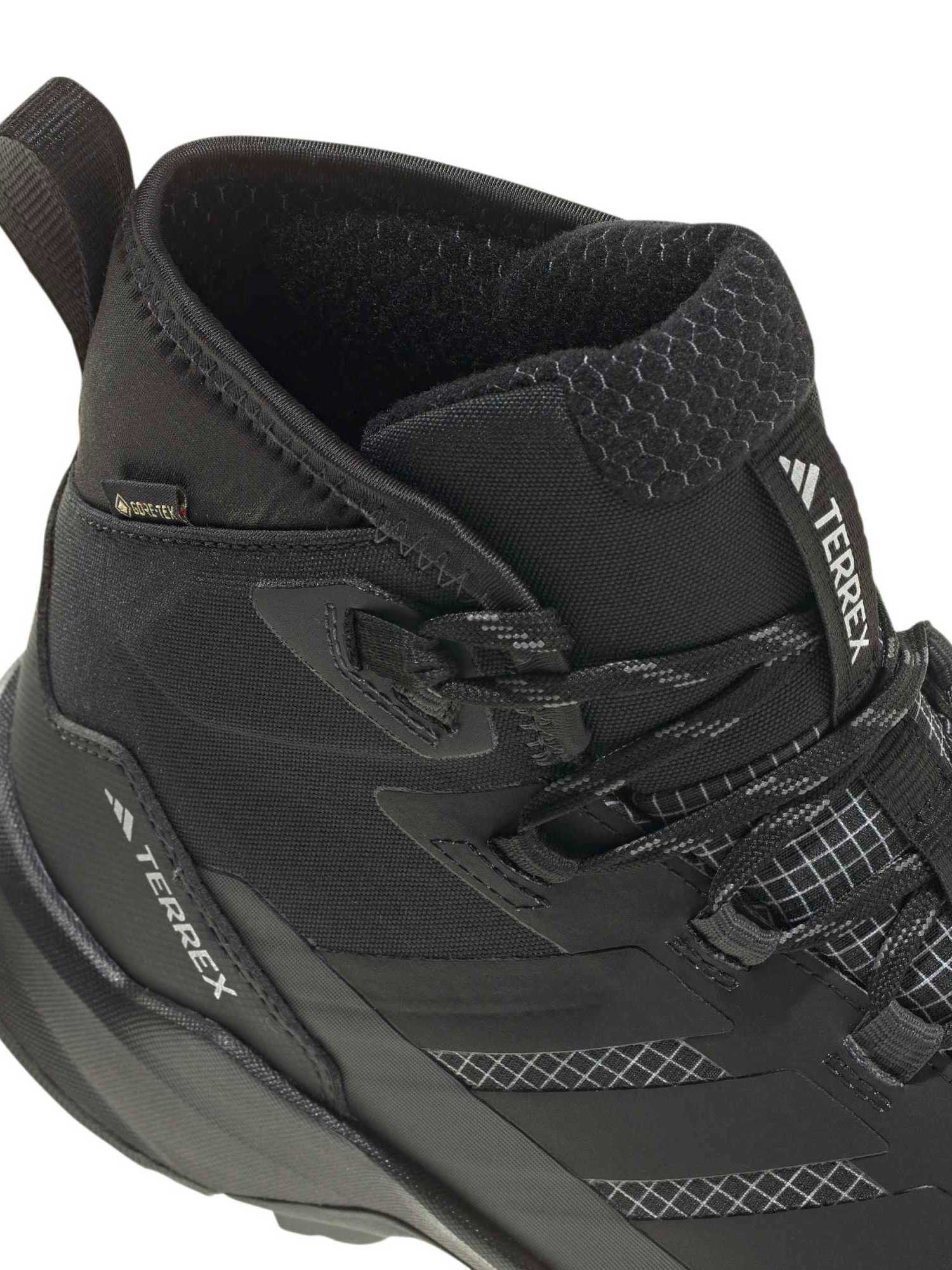 Снимка на профила на adidas Terrex Skychaser