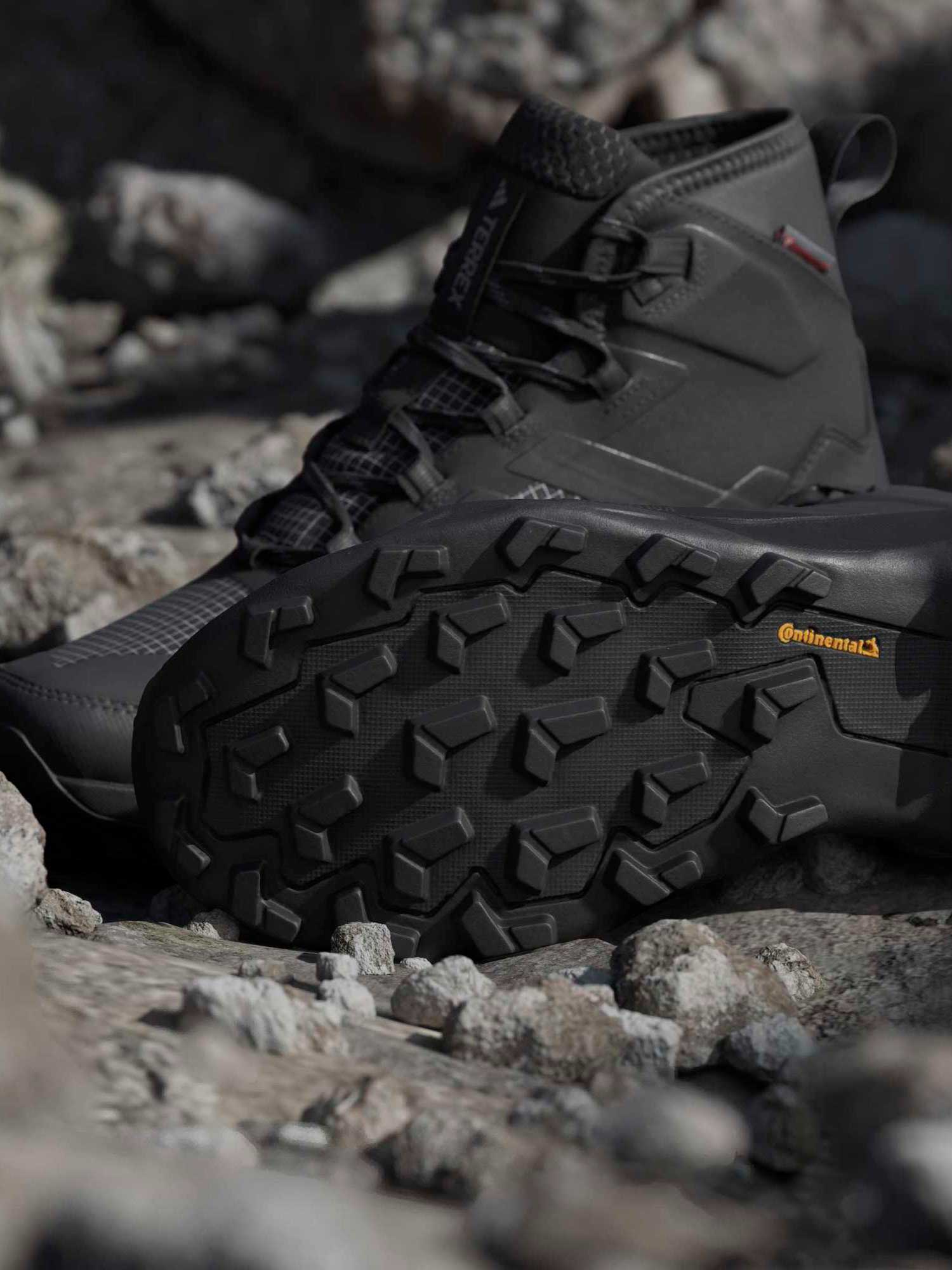 Снимка на подметката на adidas Terrex Skychaser